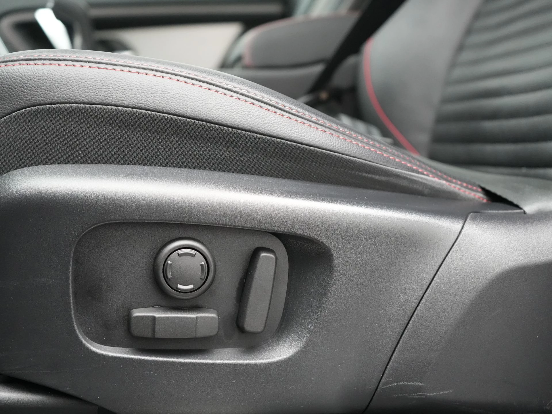 Hoofdafbeelding Land Rover Discovery Sport