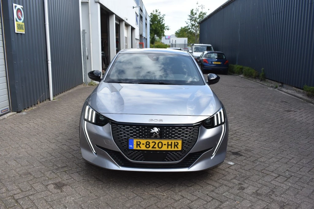 Hoofdafbeelding Peugeot e-208