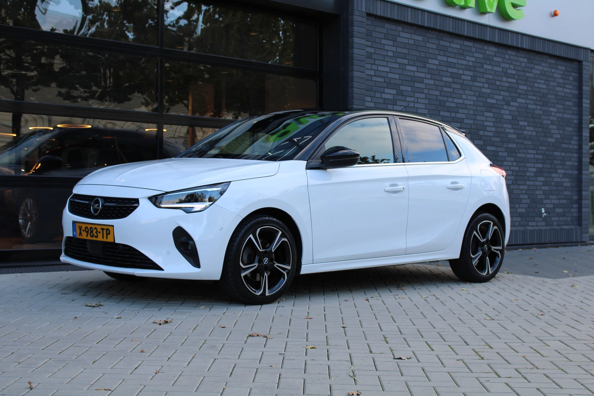 Hoofdafbeelding Opel Corsa