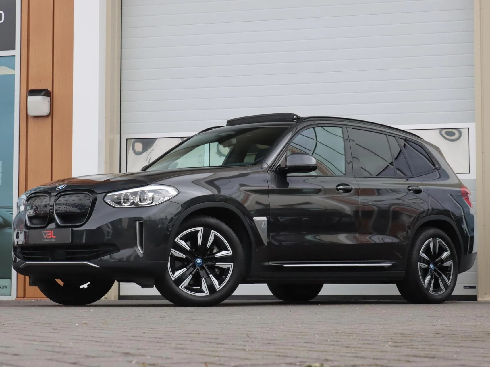 Hoofdafbeelding BMW iX3