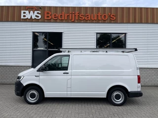 Hoofdafbeelding Volkswagen Transporter Volkswagen Transporter 2.0 TDI 102pk L1H1 Comfortline / bpm vrij / euro 6 diesel / prijs rijklaar € 15.950 ex btw / lease vanaf € 285 / Bott ingerichte laadruimte / airco / cruise / trekhaak 2200 kg !