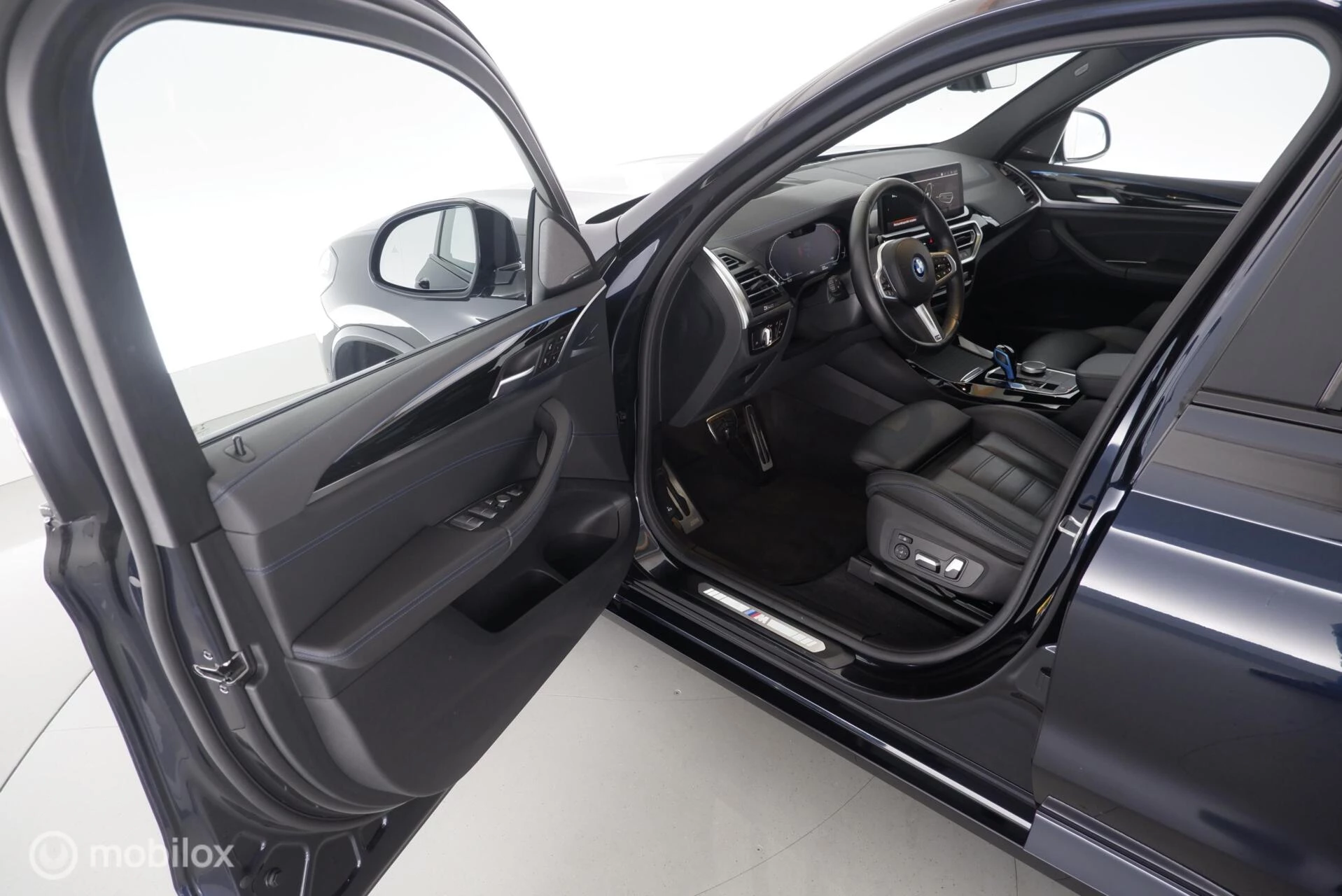 Hoofdafbeelding BMW iX3