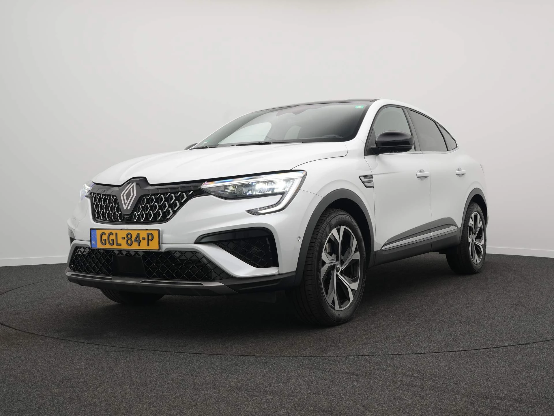 Hoofdafbeelding Renault Arkana