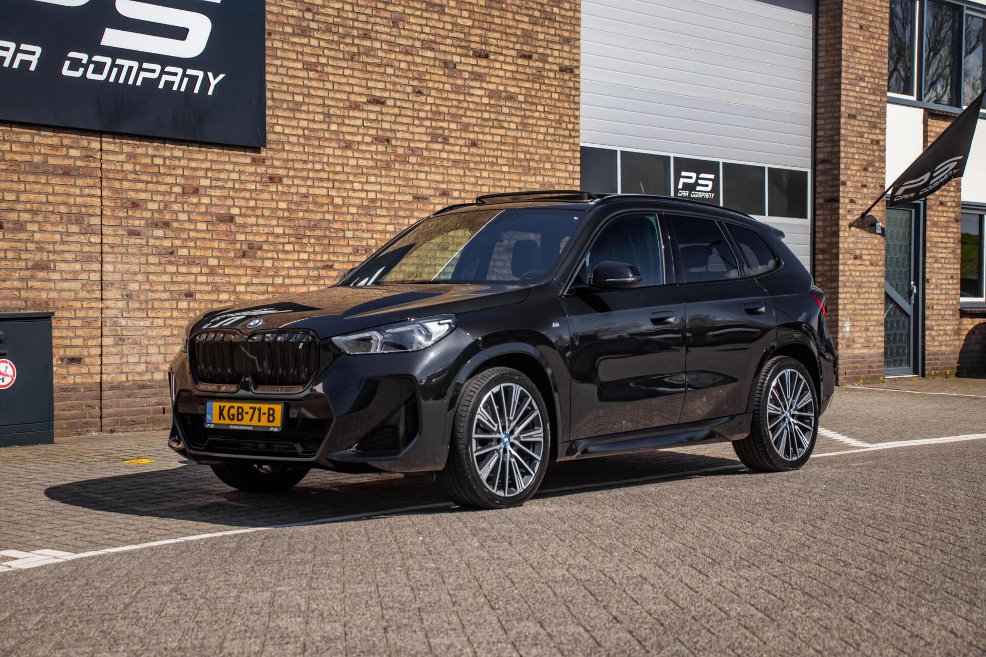 Hoofdafbeelding BMW iX1