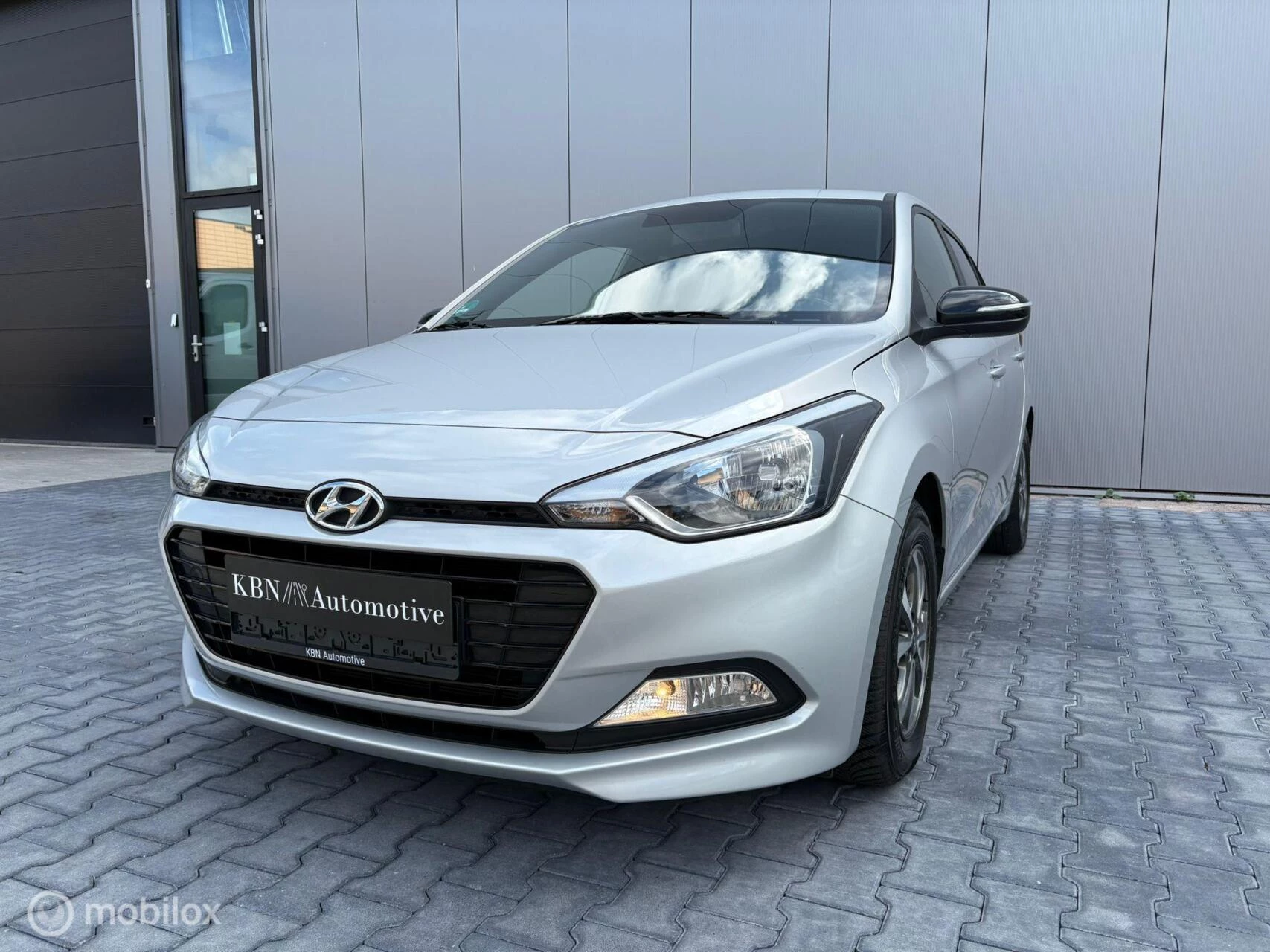 Hoofdafbeelding Hyundai i20