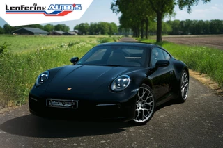 Hoofdafbeelding Porsche 911 Porsche 911 3.0 Carrera 4 Sportuitlaat - Apple Carplay - Android Auto - LED - Stoelverwarming - Camera