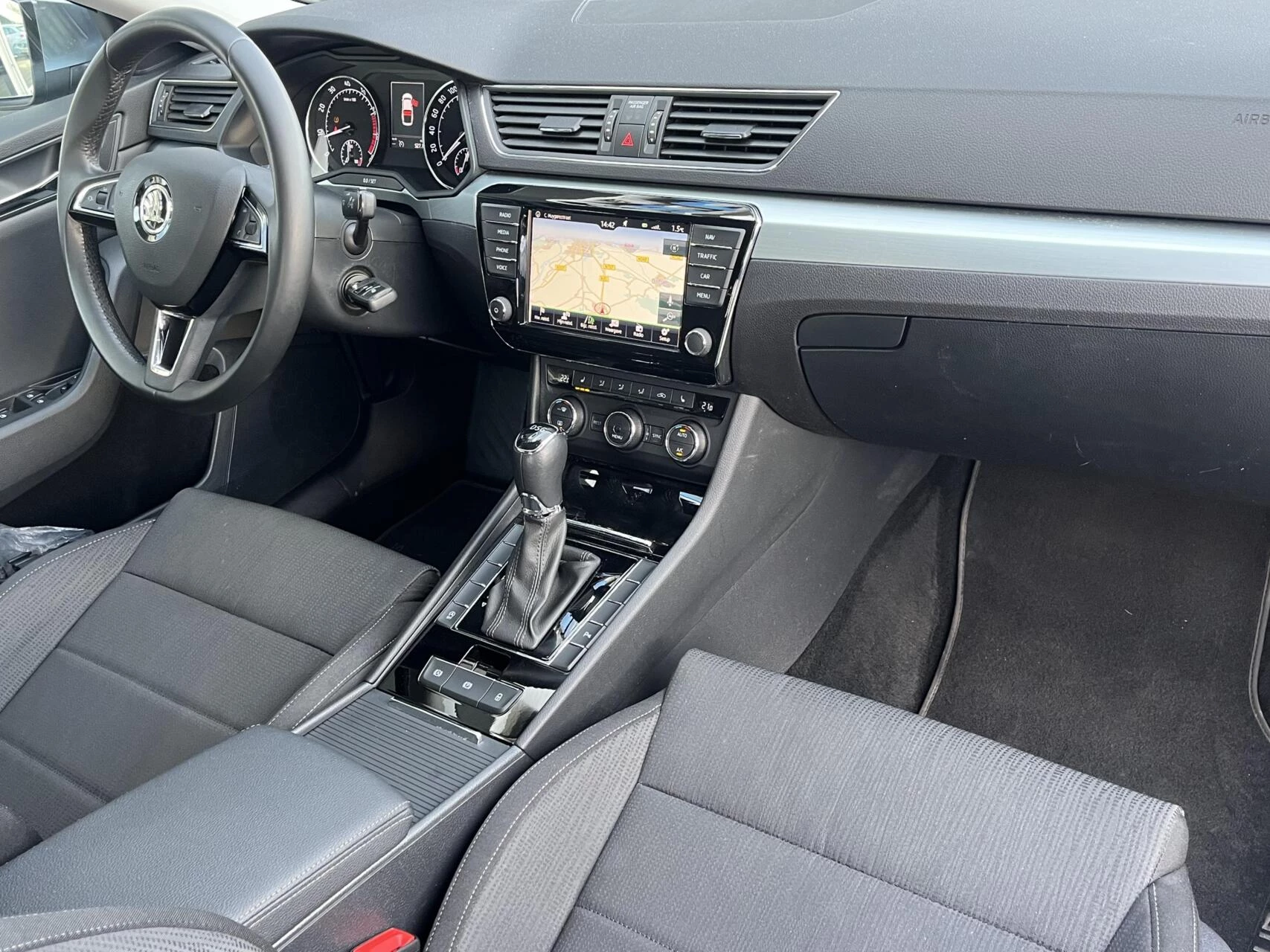 Hoofdafbeelding Škoda Superb