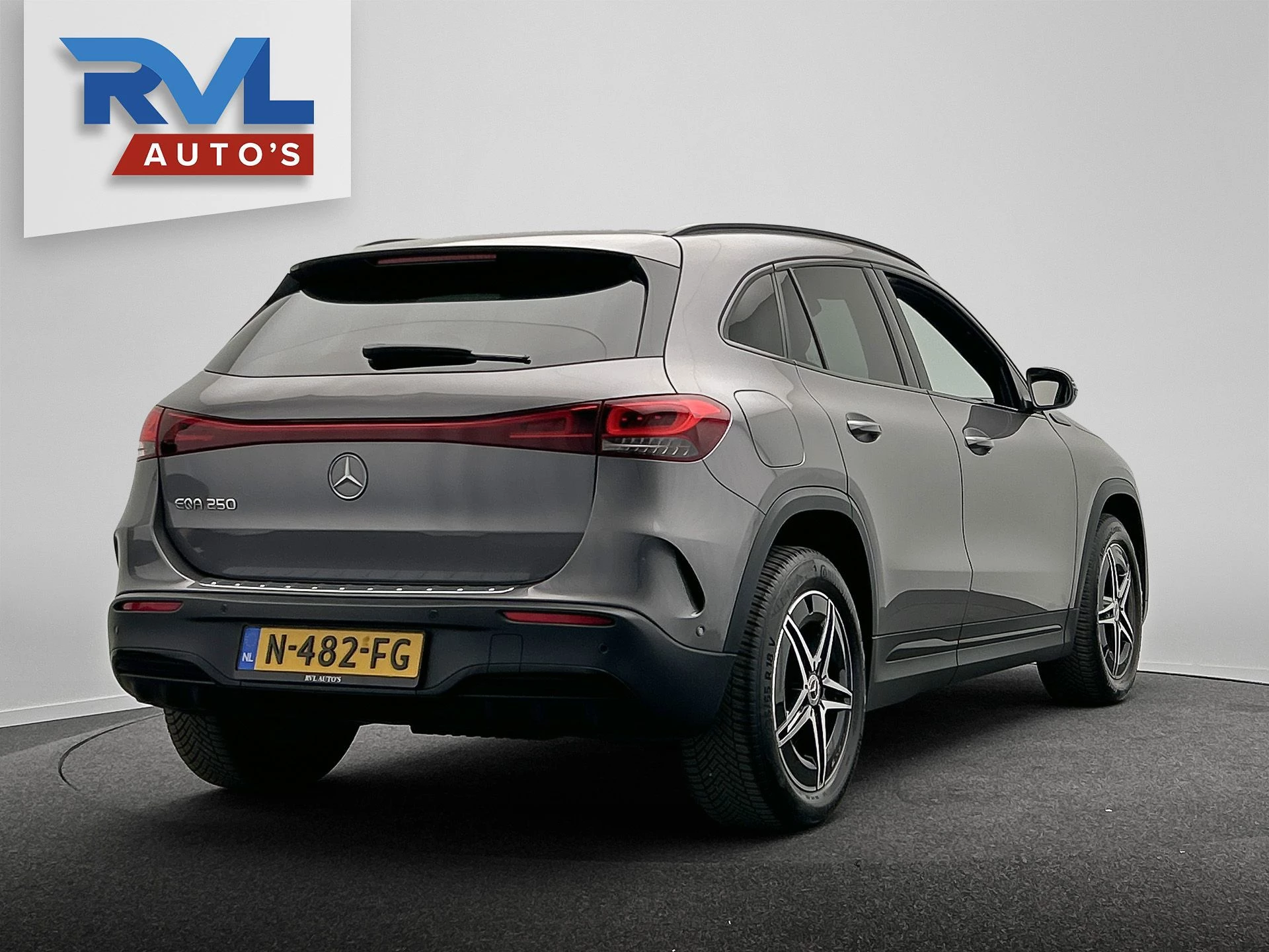 Hoofdafbeelding Mercedes-Benz EQA