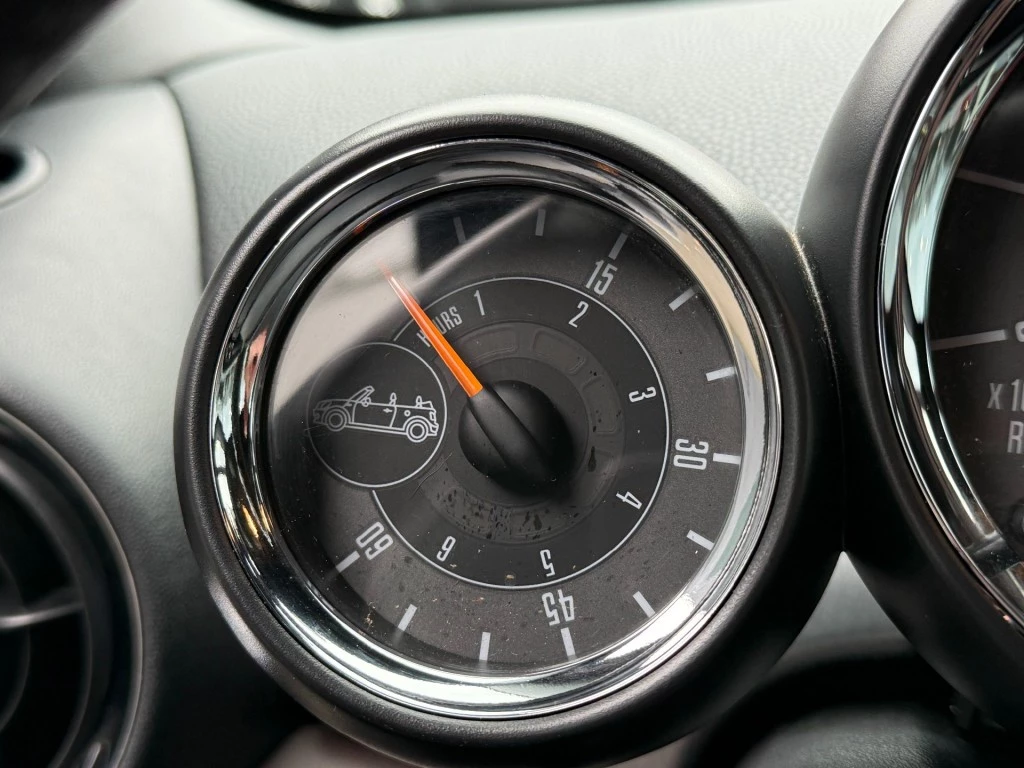 Hoofdafbeelding MINI Cabrio