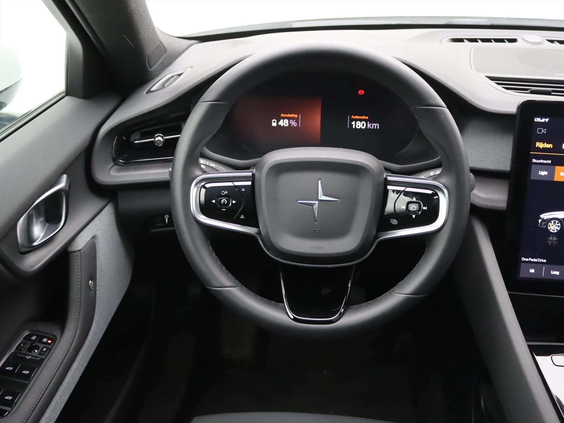 Hoofdafbeelding Polestar 2