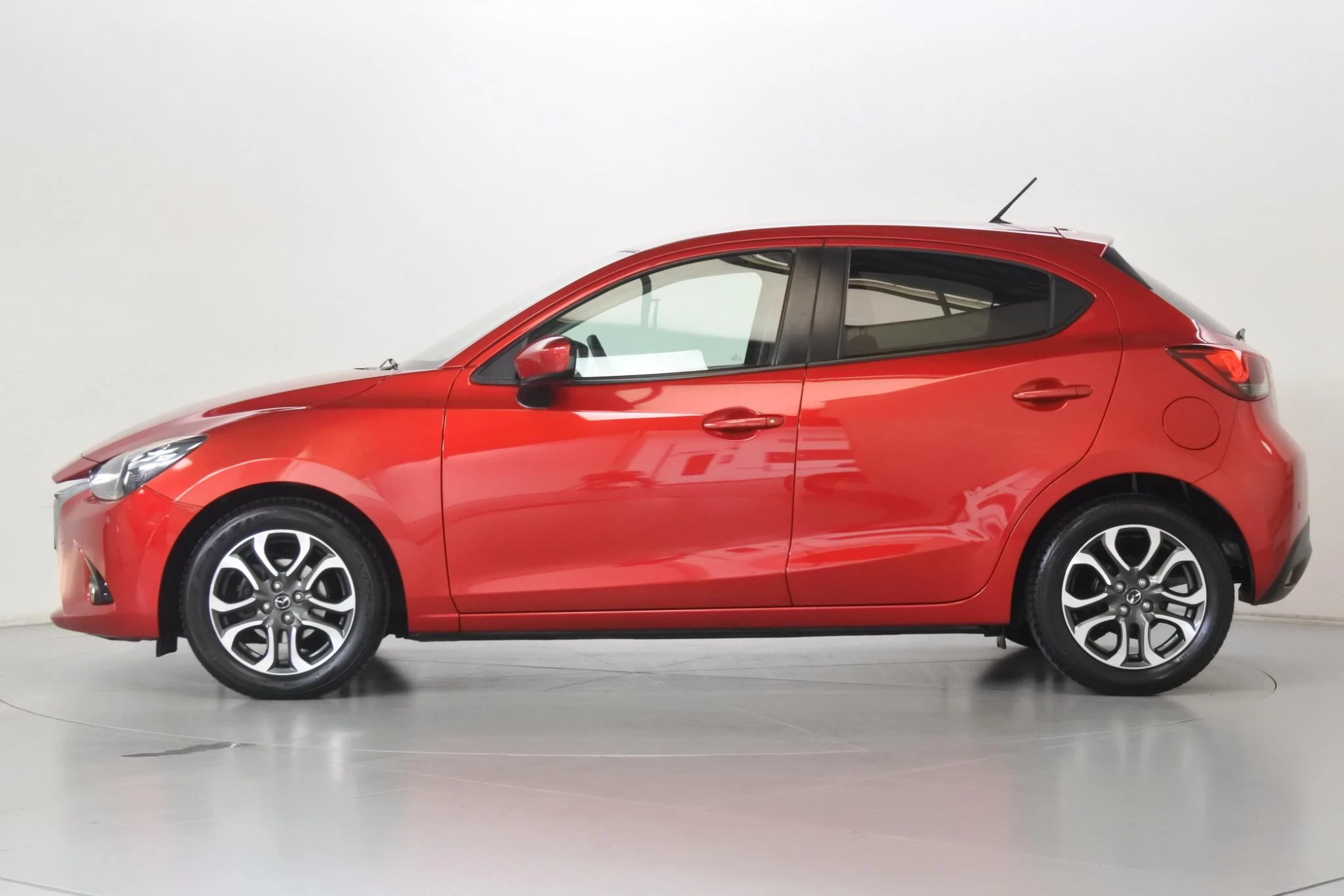 Hoofdafbeelding Mazda 2