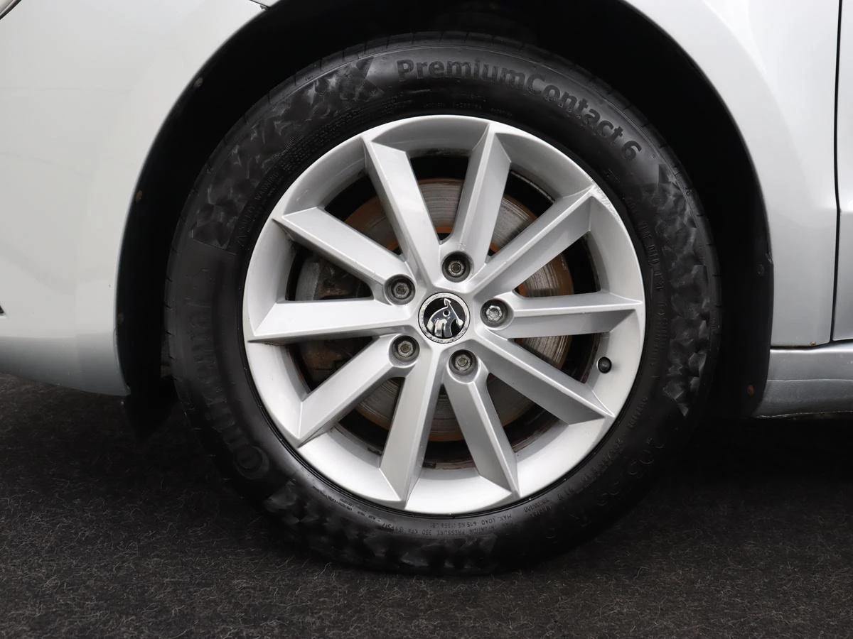 Hoofdafbeelding Škoda Superb