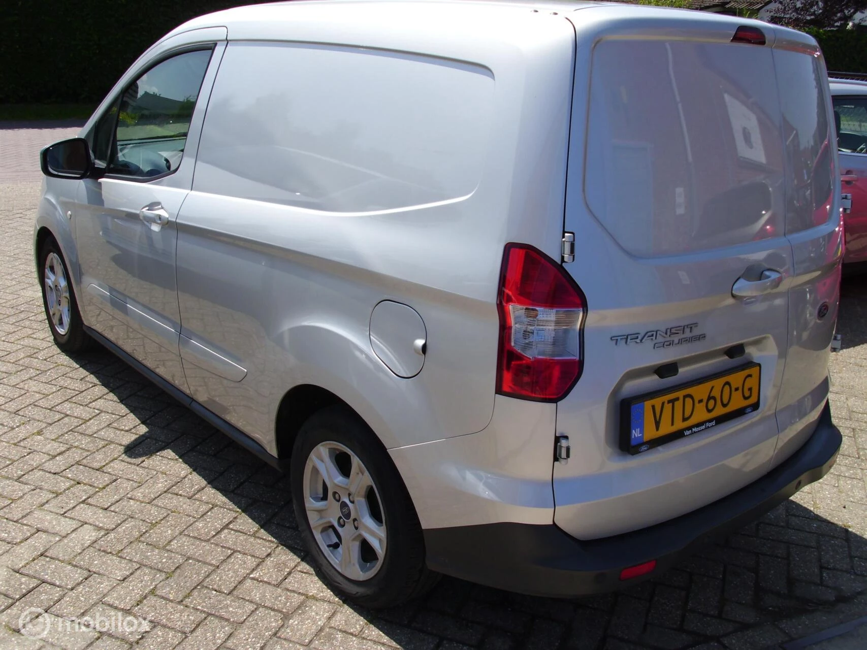 Hoofdafbeelding Ford Transit Courier