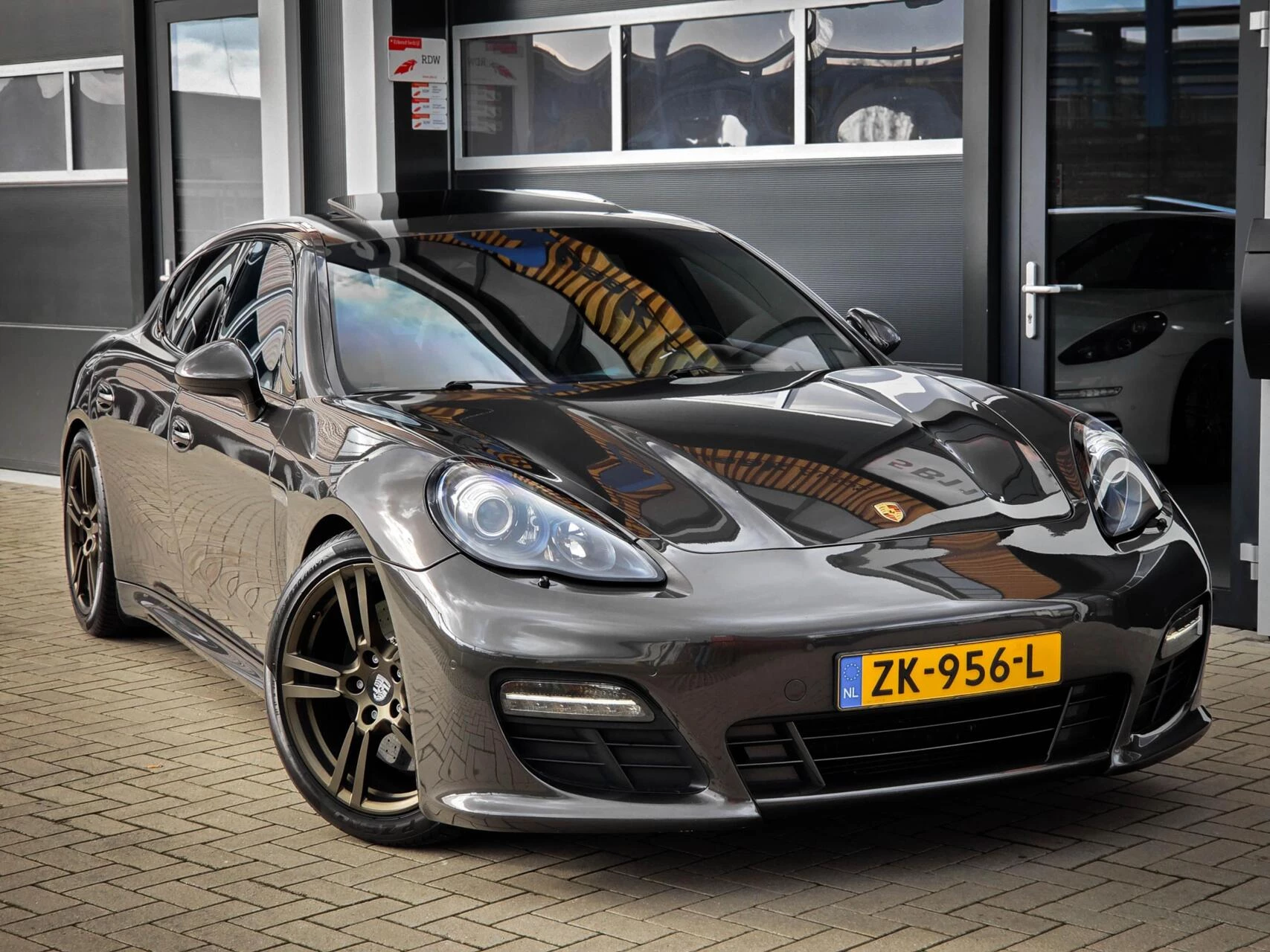 Hoofdafbeelding Porsche Panamera