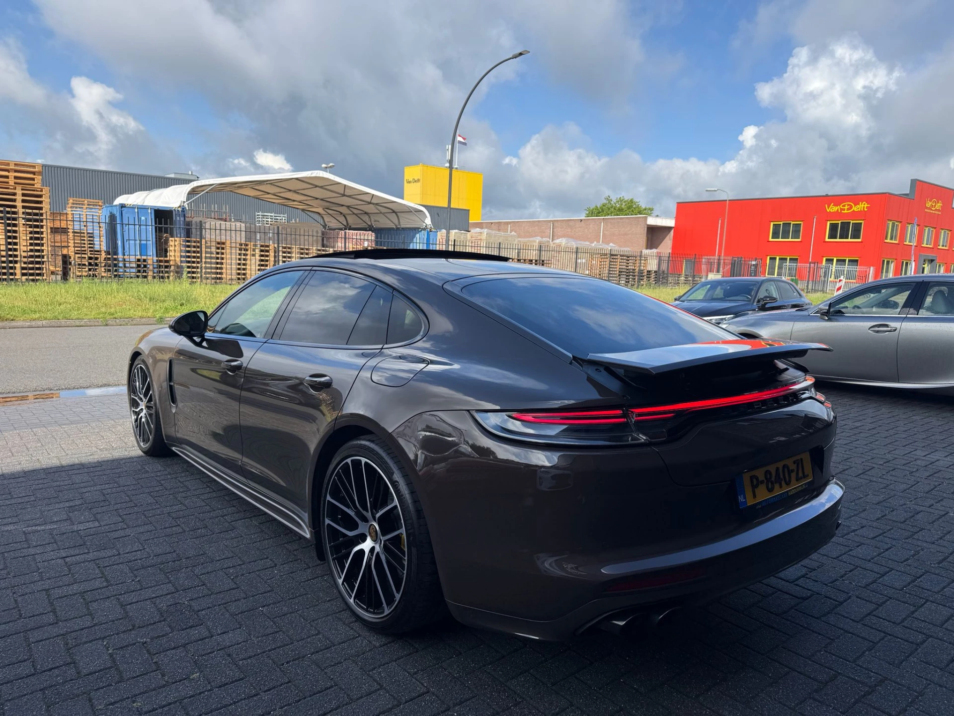 Hoofdafbeelding Porsche Panamera