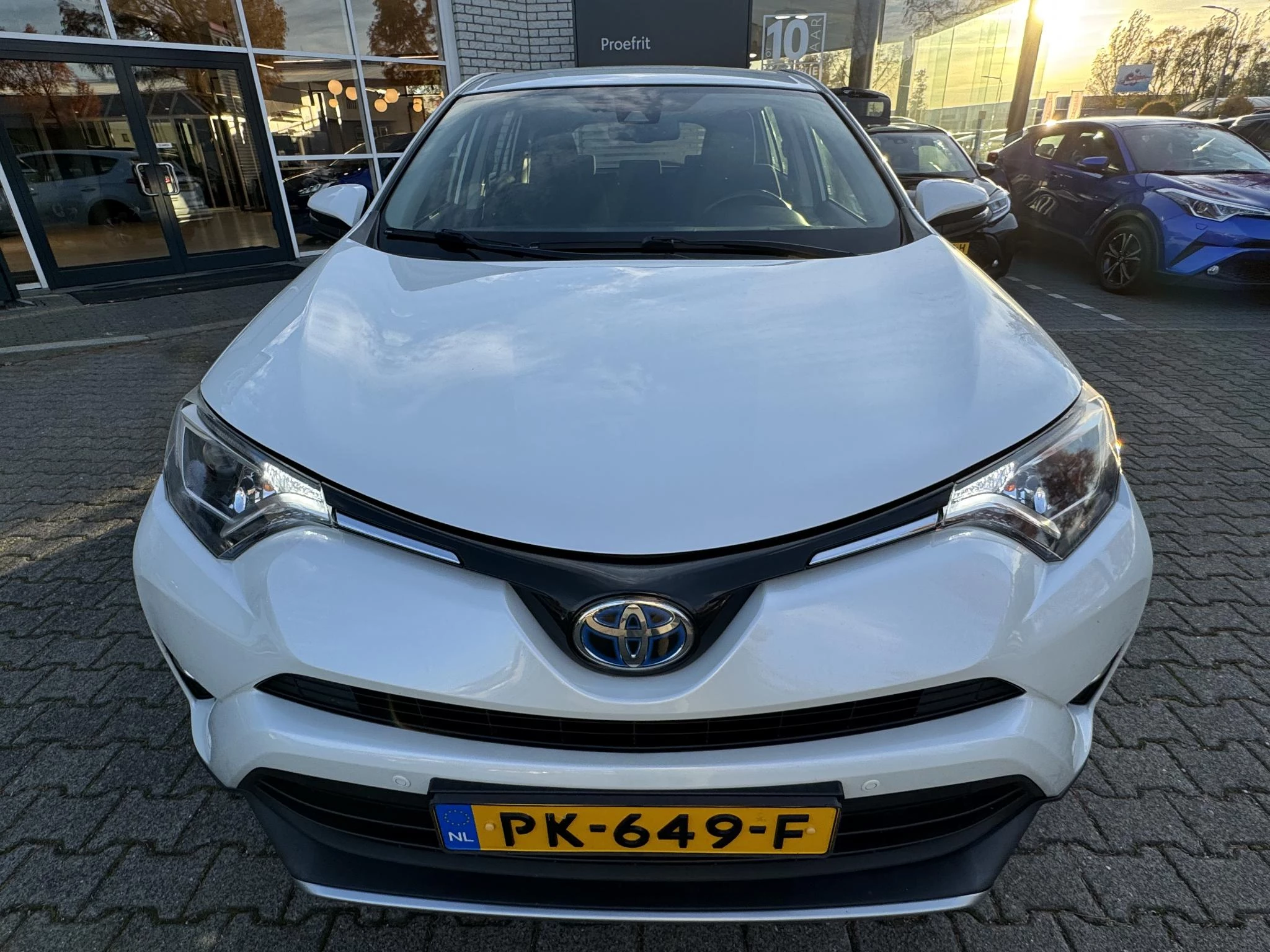 Hoofdafbeelding Toyota RAV4