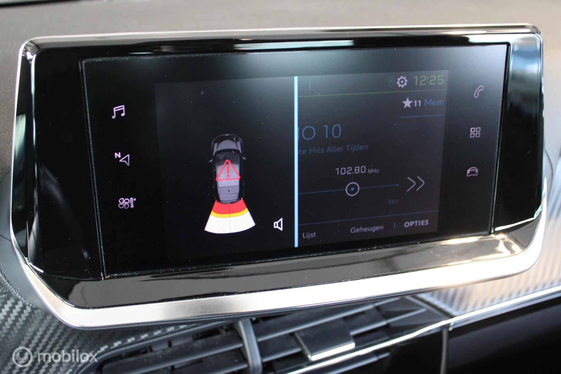 Hoofdafbeelding Peugeot e-208