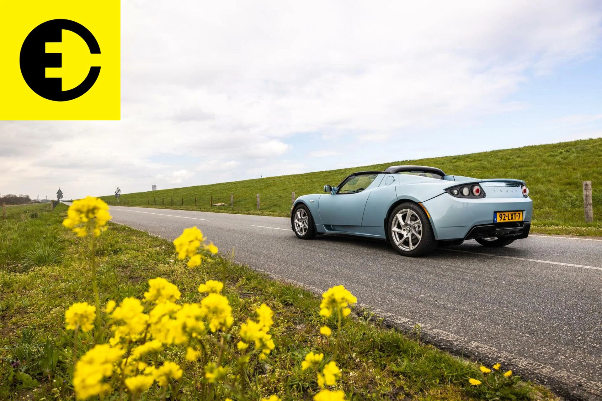Hoofdafbeelding Tesla Roadster
