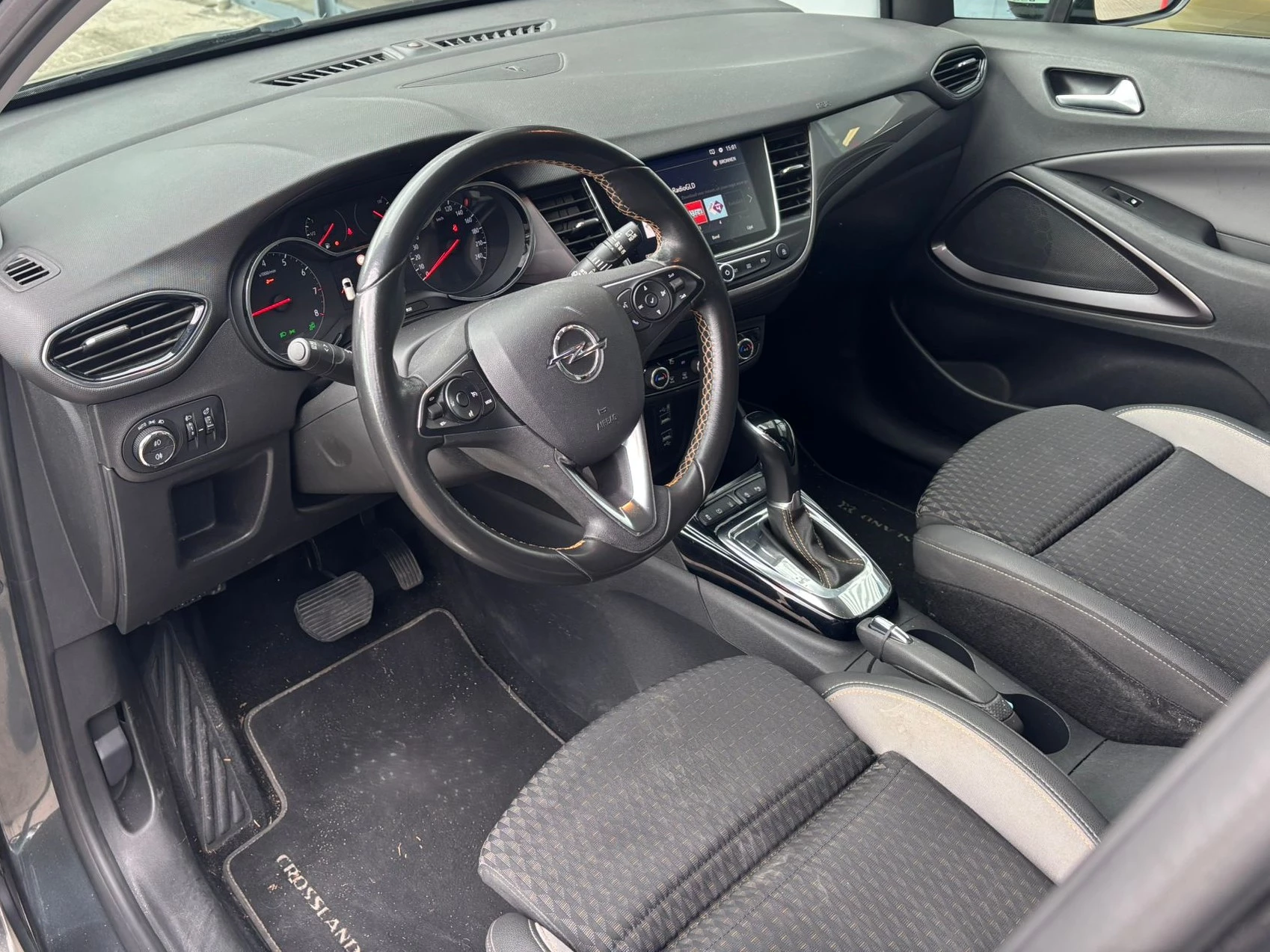 Hoofdafbeelding Opel Crossland X