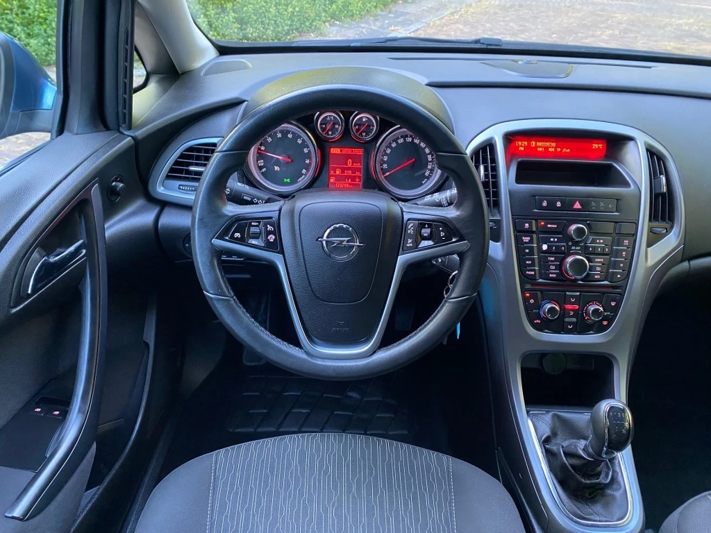 Hoofdafbeelding Opel Astra