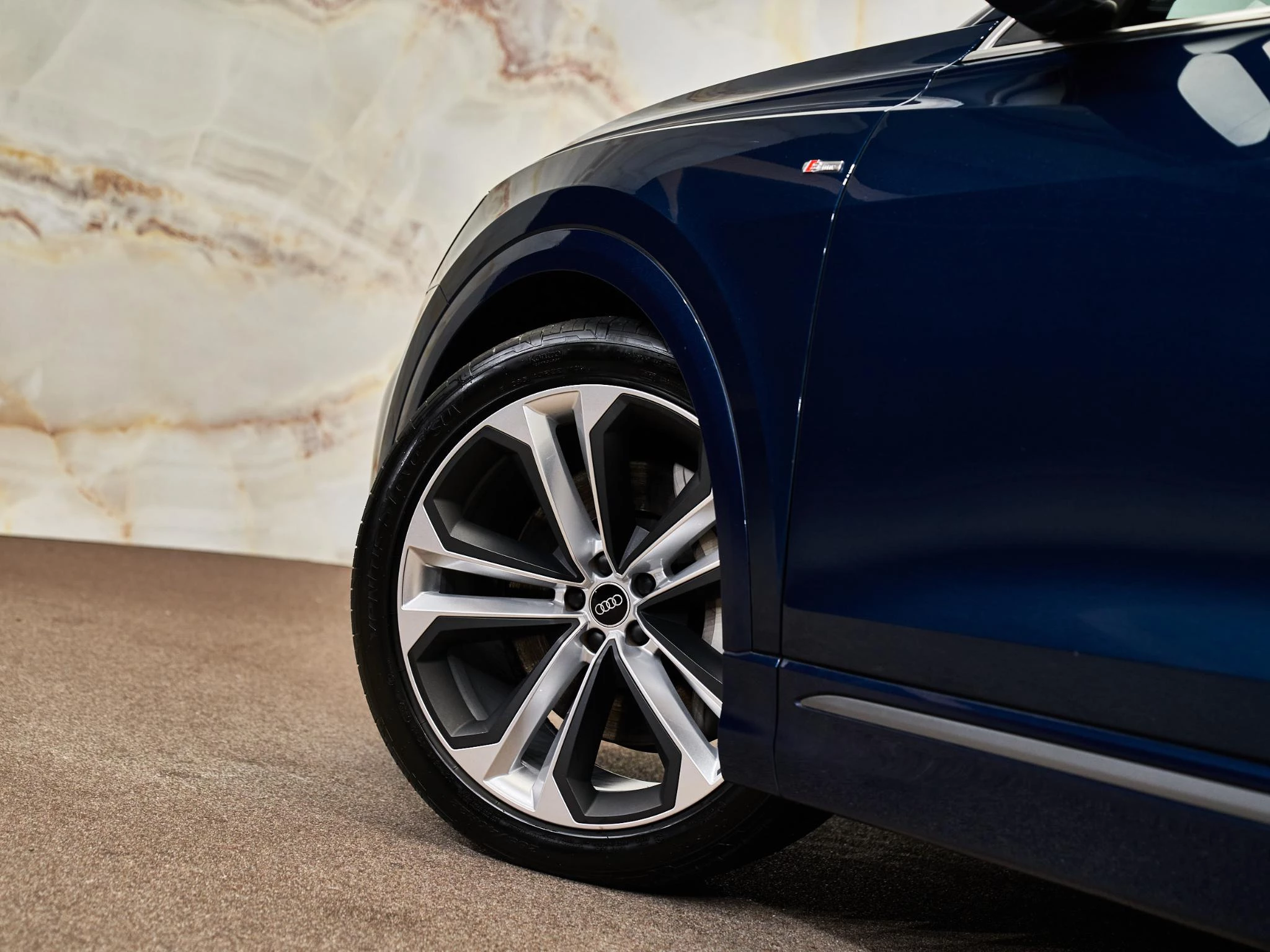 Hoofdafbeelding Audi Q8