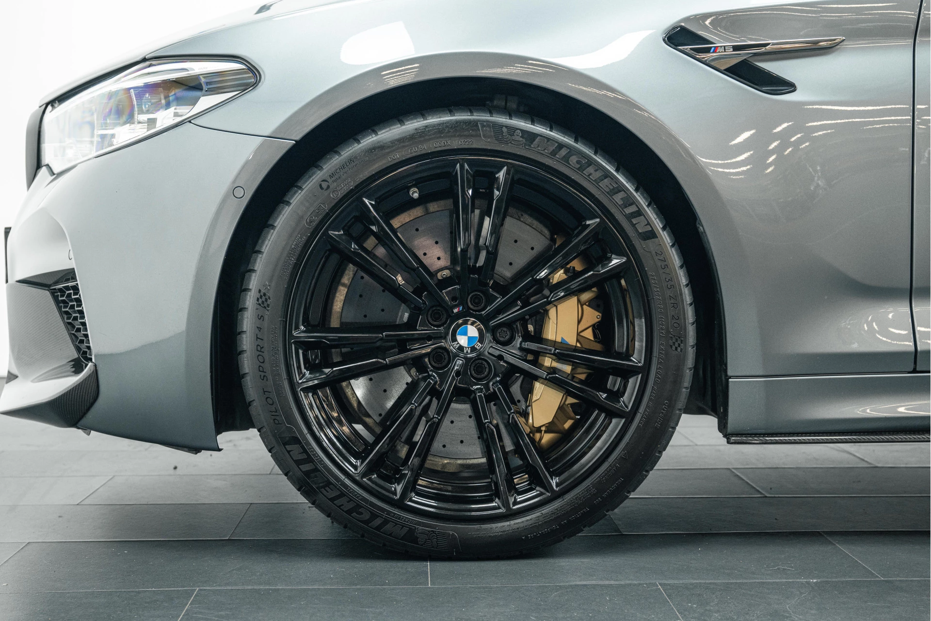 Hoofdafbeelding BMW M5