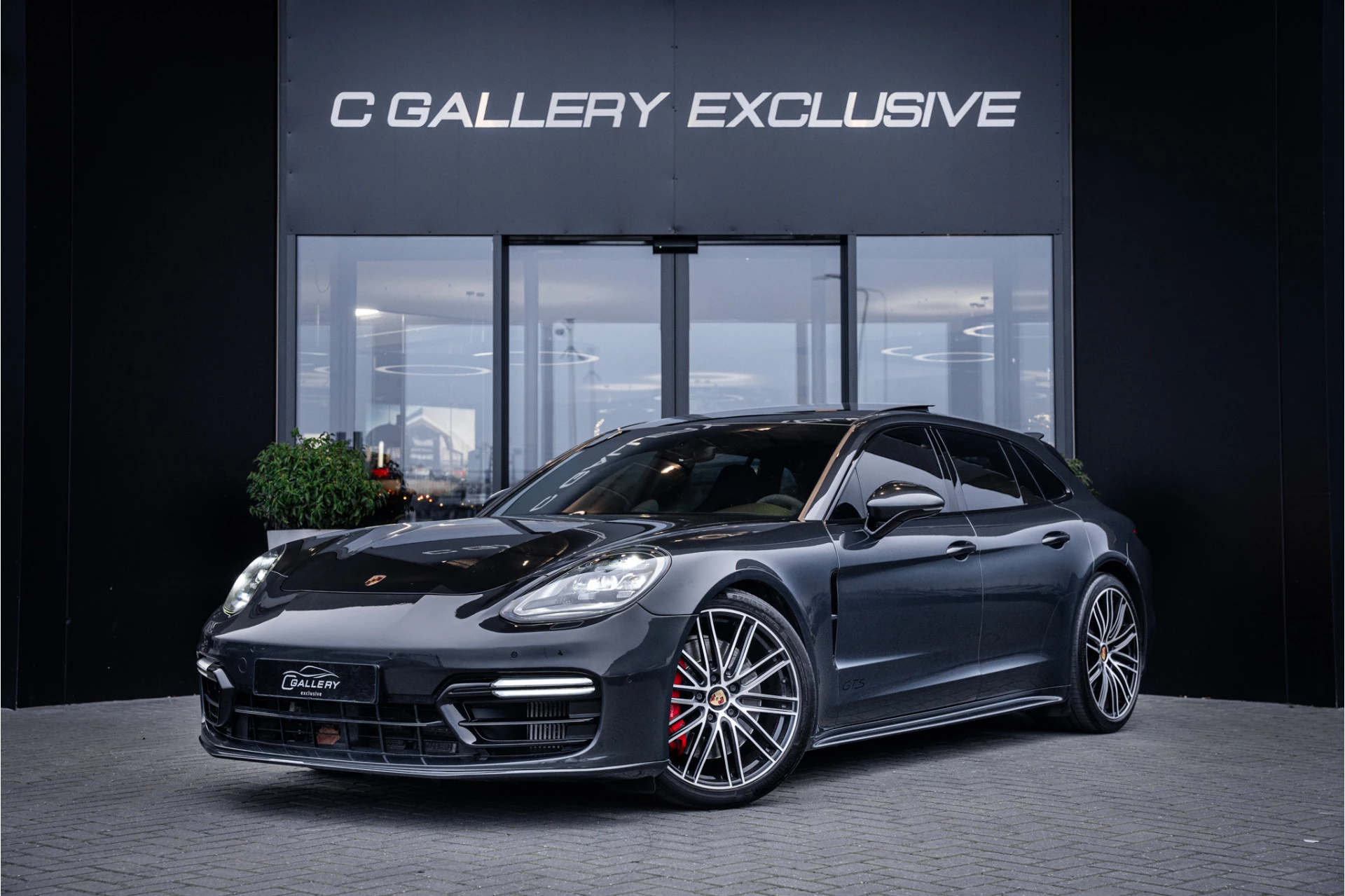 Hoofdafbeelding Porsche Panamera
