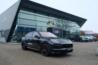 Hoofdafbeelding Porsche Cayenne Porsche Cayenne Coupé 4.0 V8 Turbo S 680pk E-Hybrid Panoramadak Keramisch *BTW* Massage Trekhaak Stoelkoeling Luchtvering