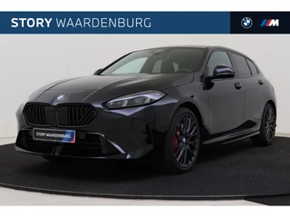 BMW 1 Serie 120 M Sport Automaat / Panoramadak / Trekhaak / Sportstoelen / Achteruitrijcamera / M Adaptief onderstel / Adaptieve LED / Comfort Access