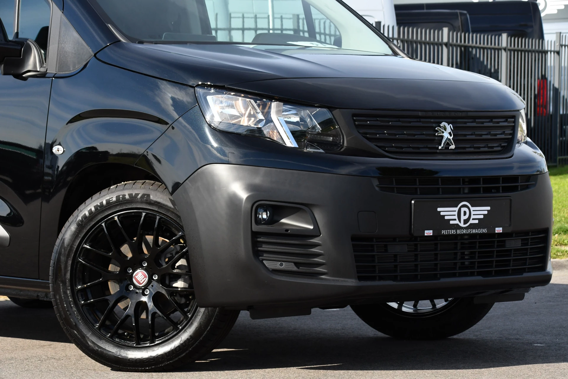 Hoofdafbeelding Peugeot Partner