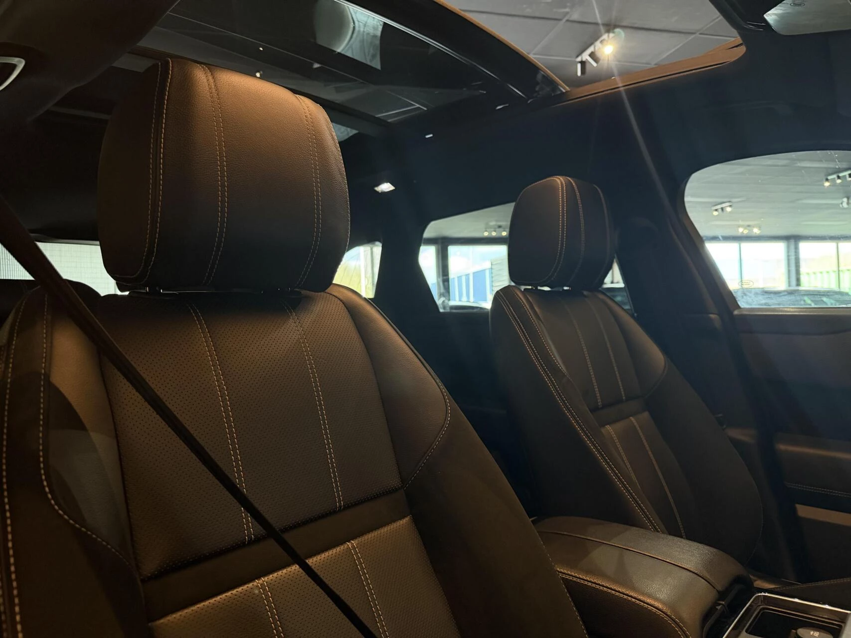 Hoofdafbeelding Land Rover Range Rover Velar