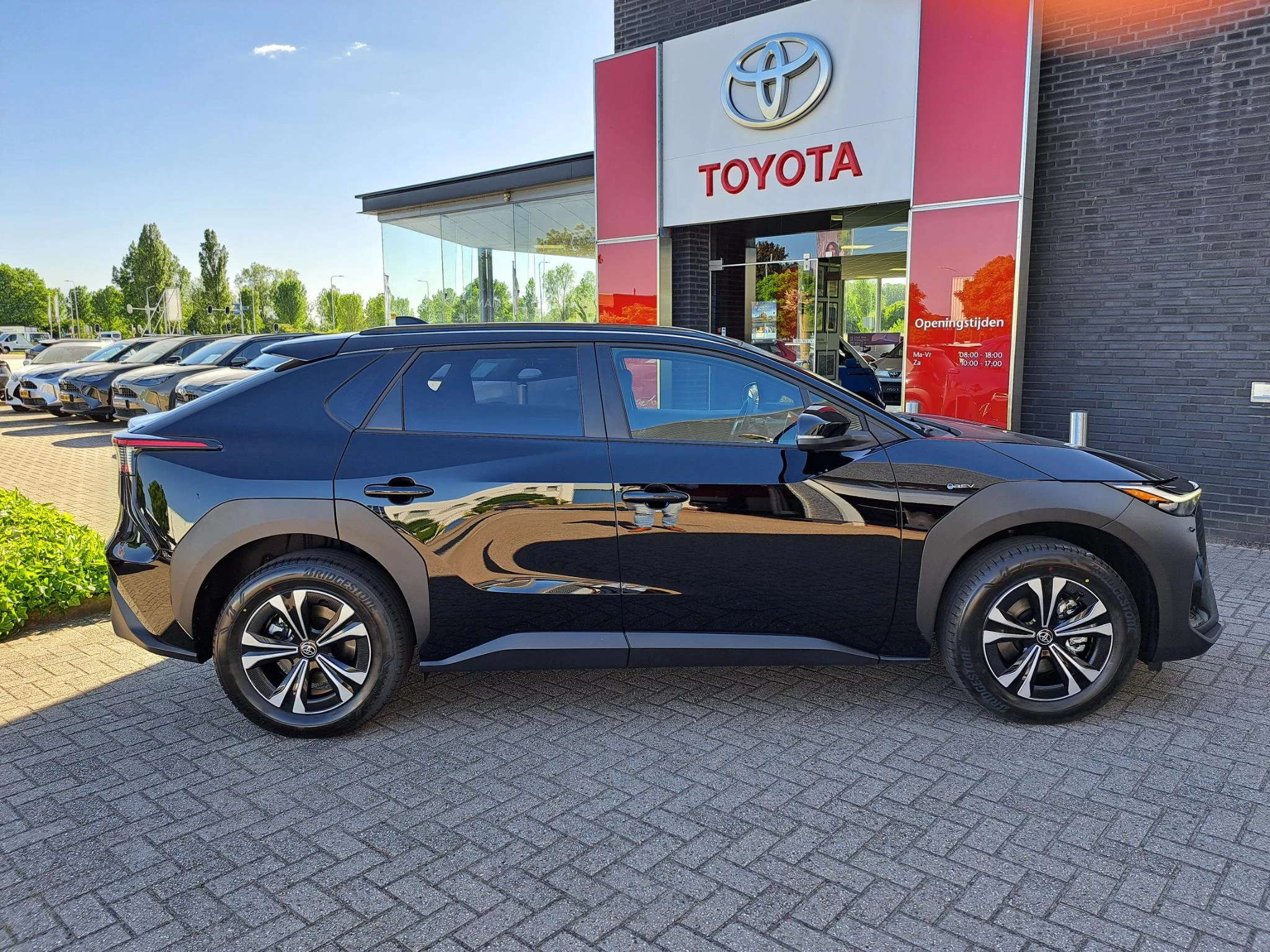 Hoofdafbeelding Toyota bZ4X