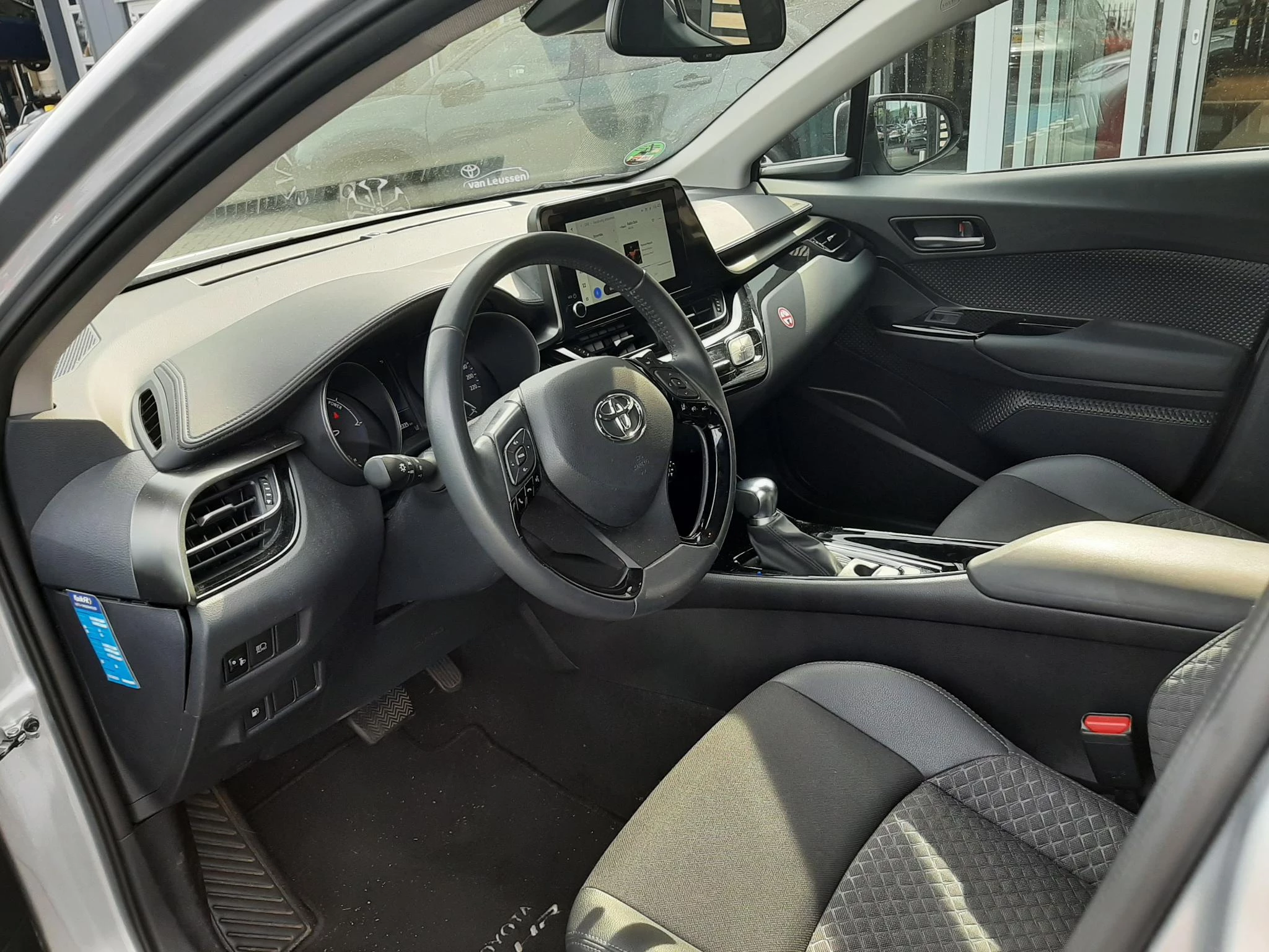 Hoofdafbeelding Toyota C-HR