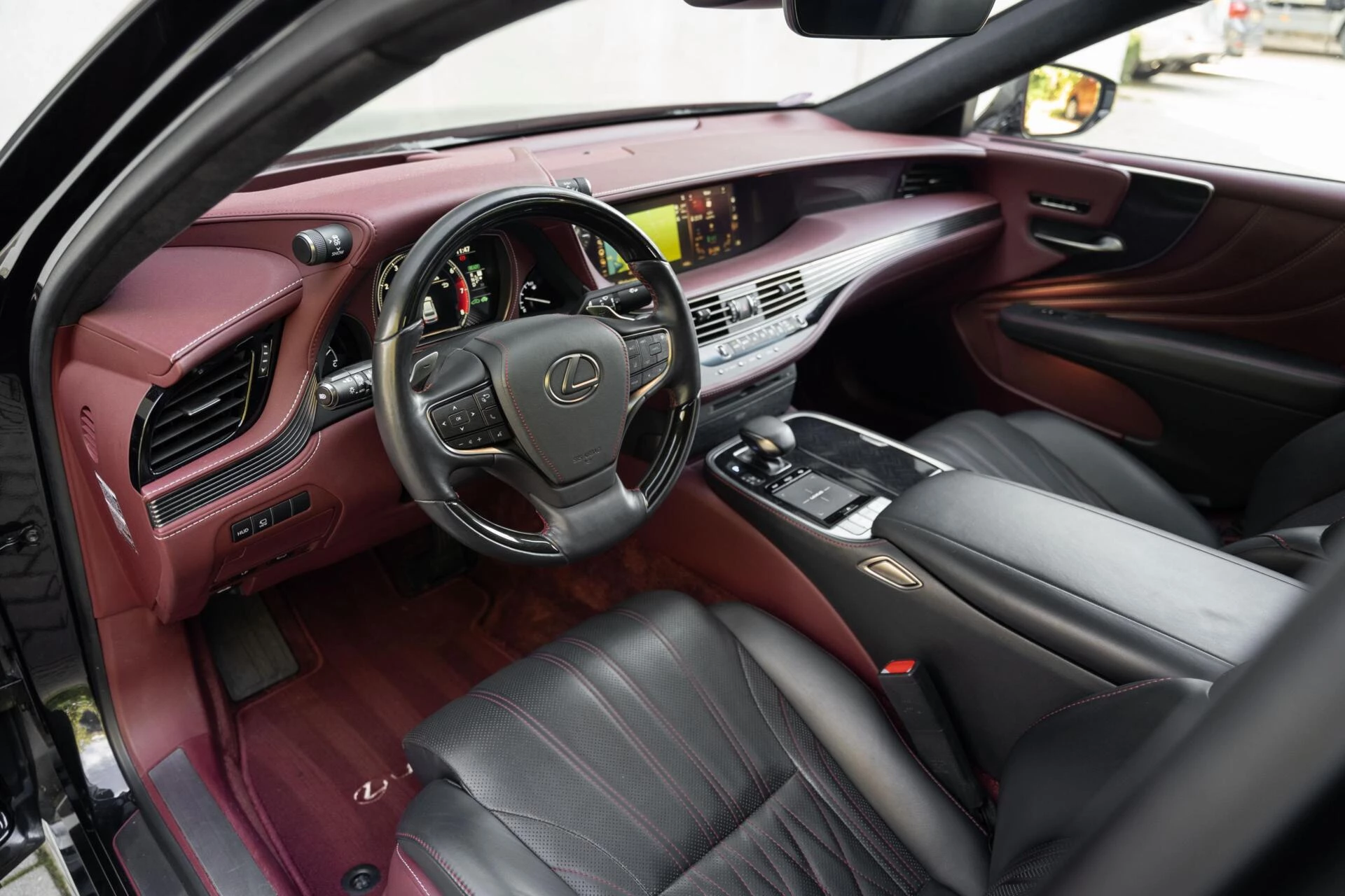 Hoofdafbeelding Lexus LS