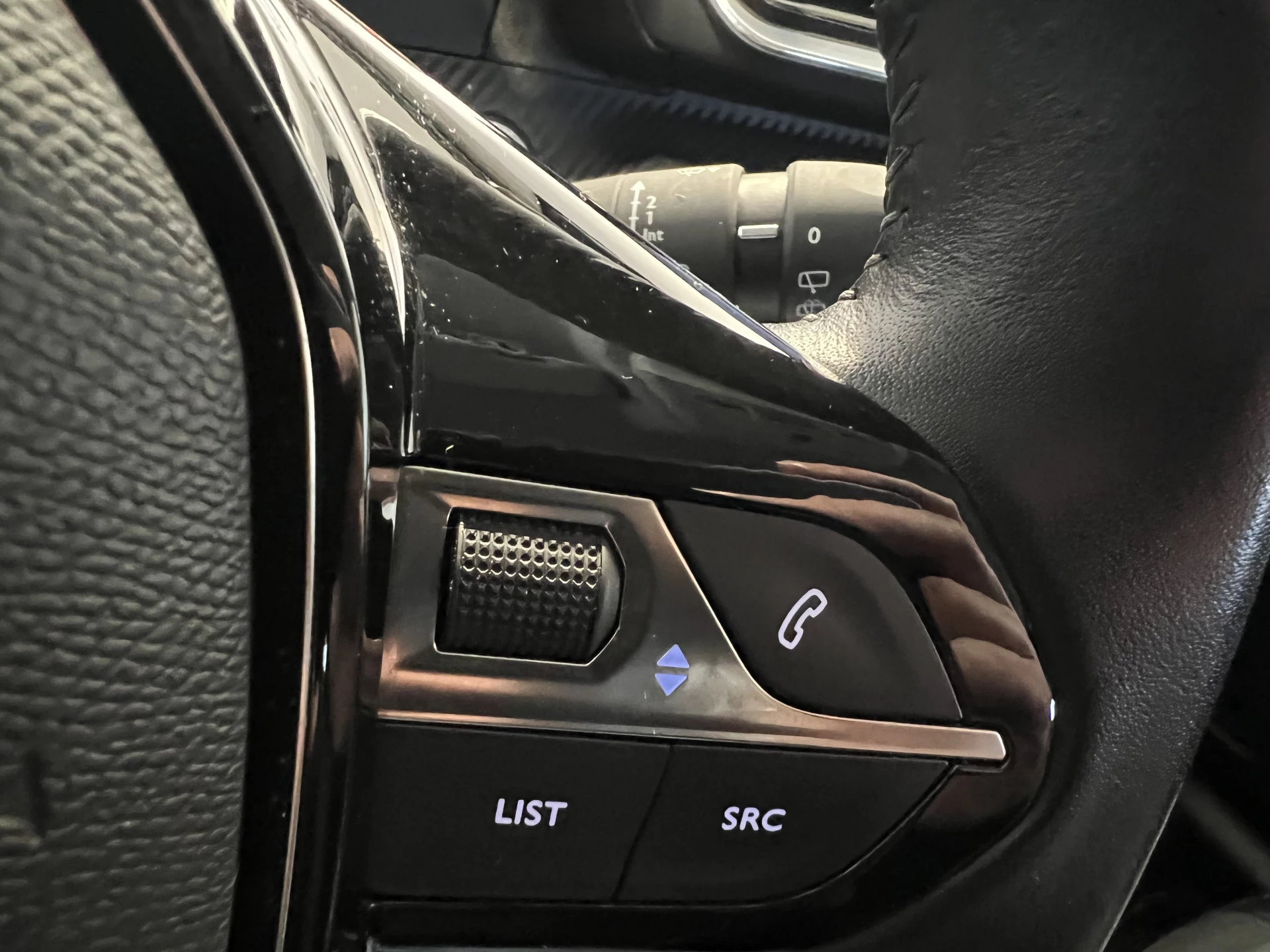 Hoofdafbeelding Peugeot e-208