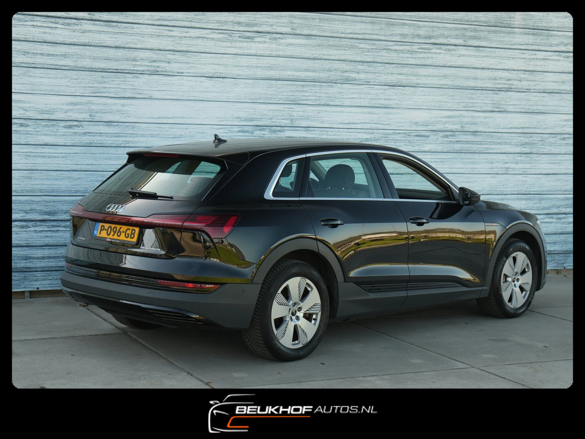 Hoofdafbeelding Audi e-tron