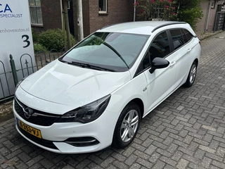 Opel Astra Sports Tourer 1.2 Business Edition