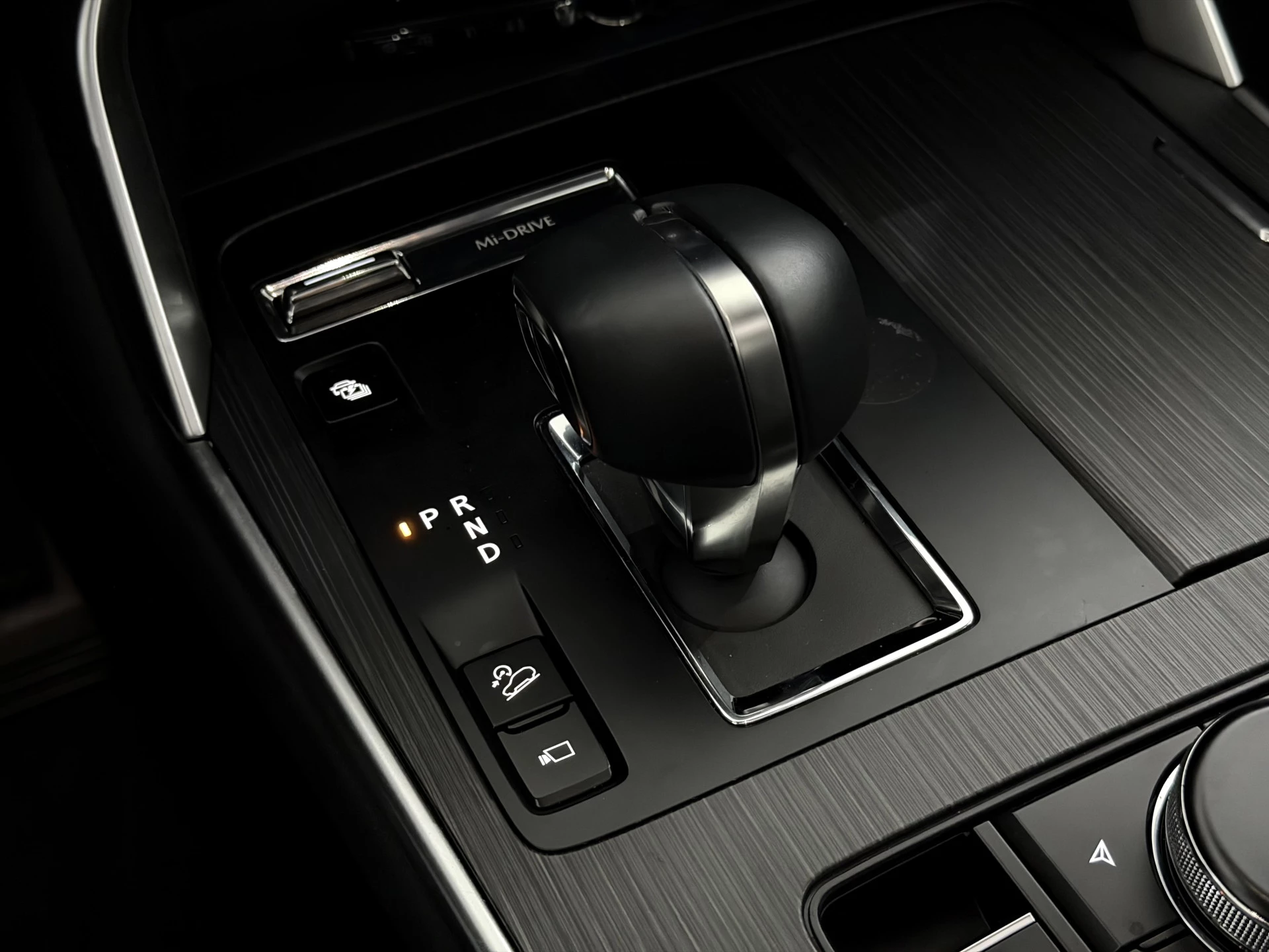 Hoofdafbeelding Mazda CX-60