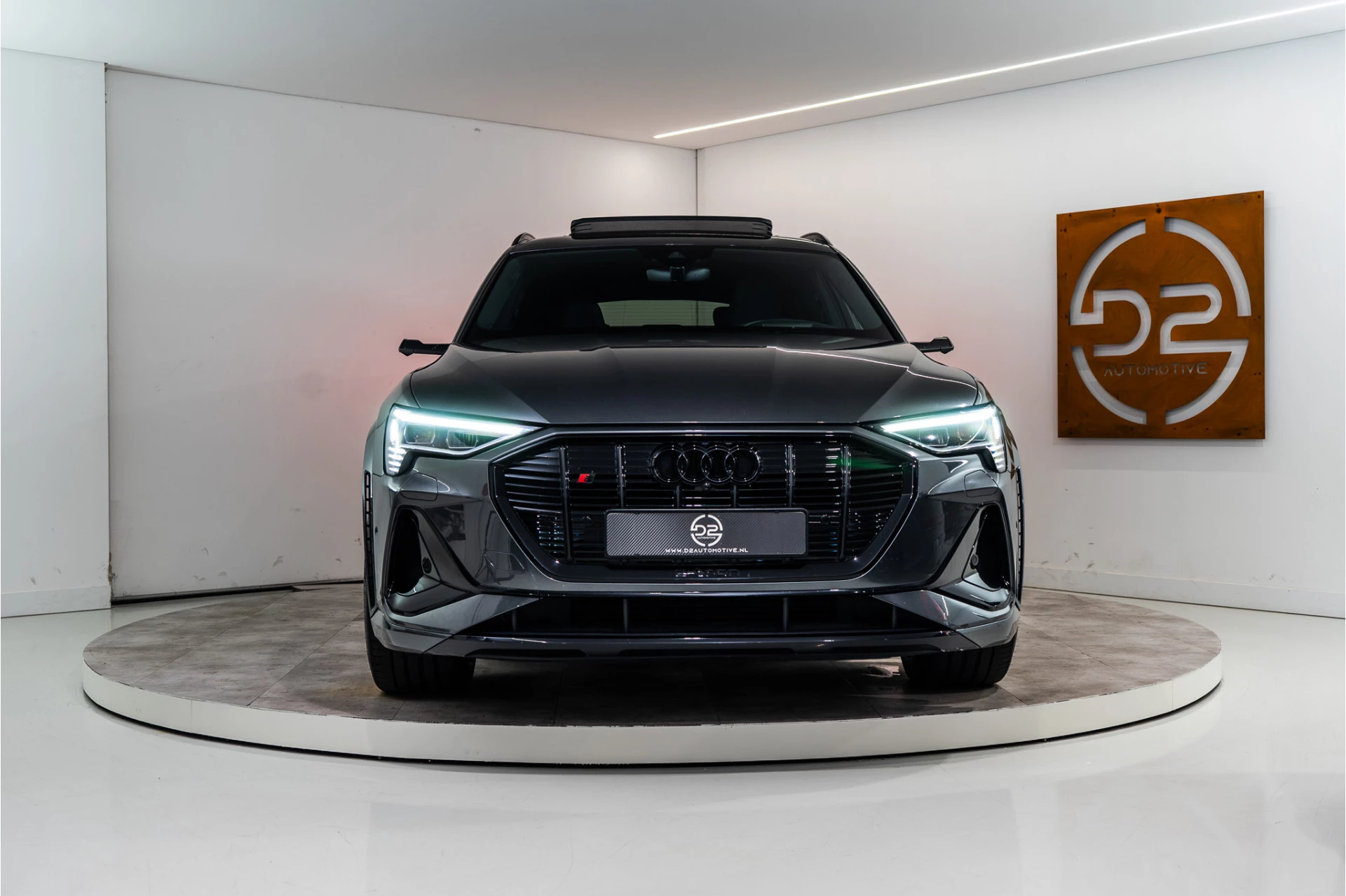 Hoofdafbeelding Audi e-tron