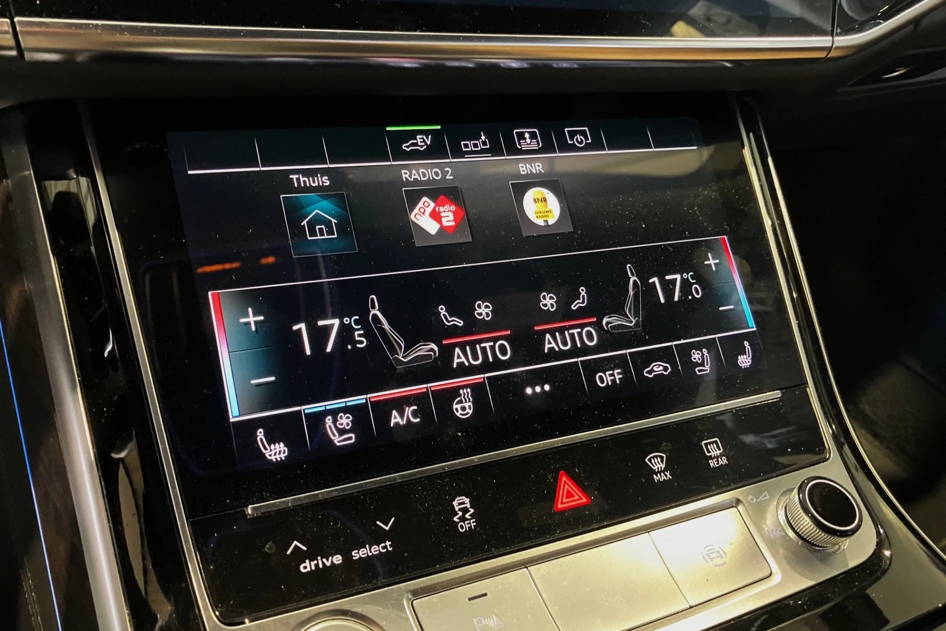 Hoofdafbeelding Audi A8