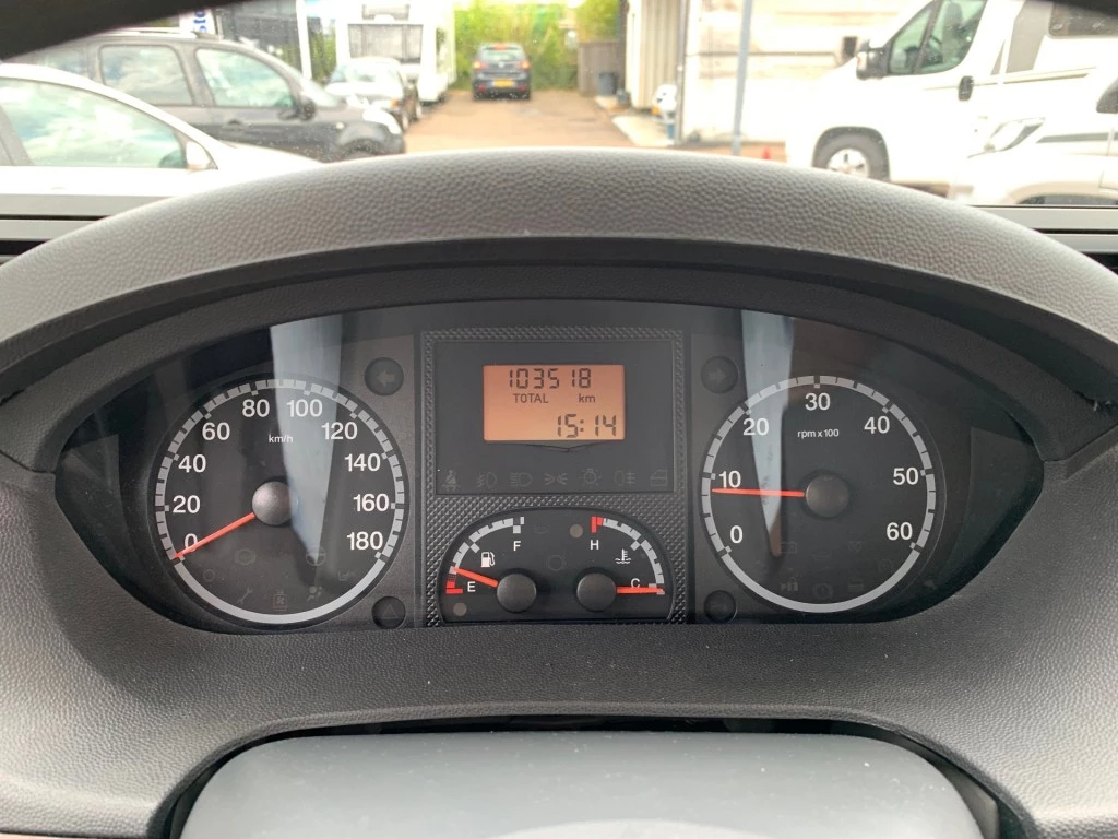 Hoofdafbeelding Roller Team T-line 255 Airco 6x Slaappl. 5 Zitpl.