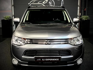 Mitsubishi Outlander 2.0 PHEV Instyle+ 4WD GLASDAK NAVI ACC NAP LEER