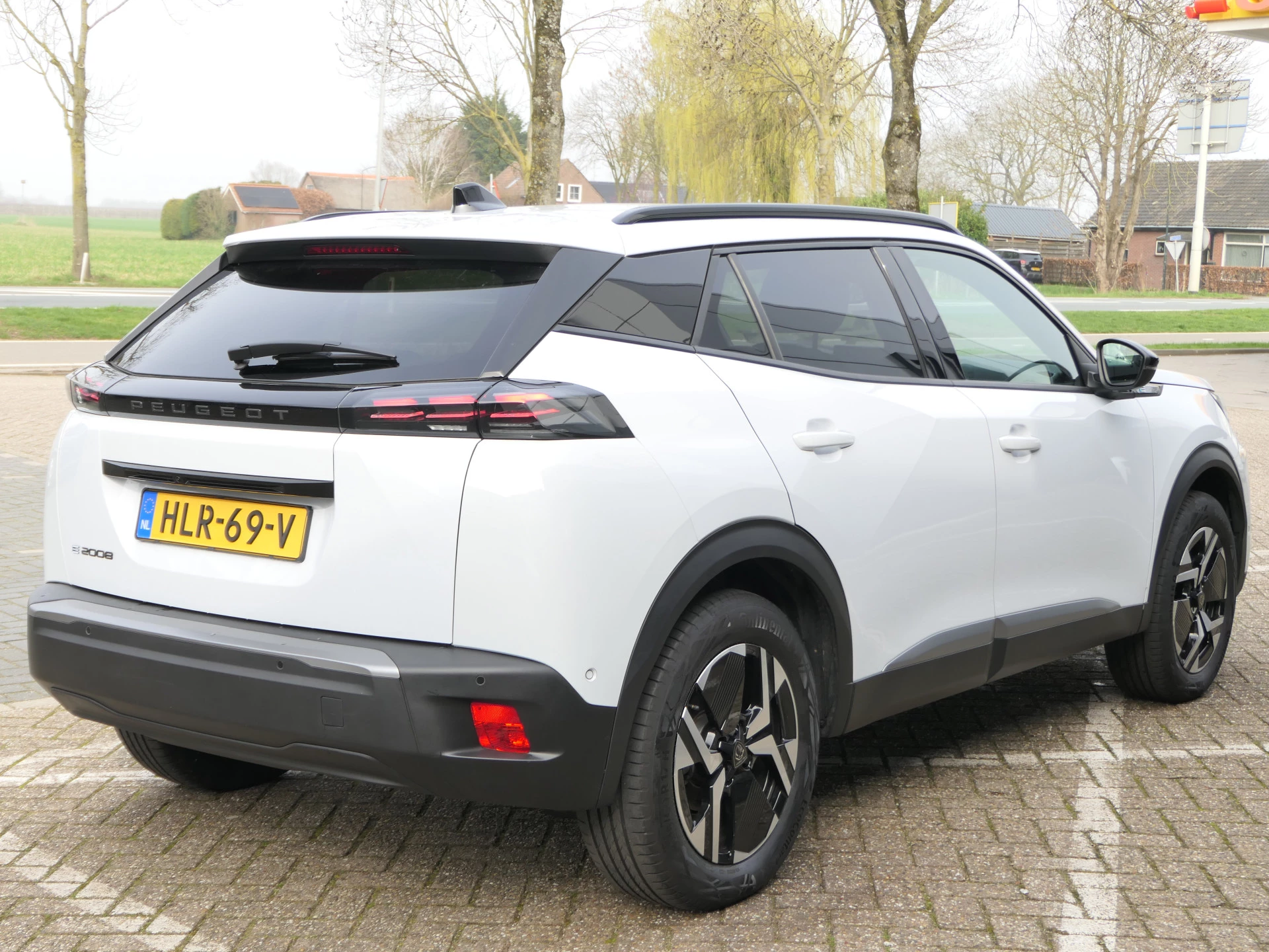 Hoofdafbeelding Peugeot e-2008