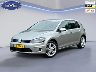 Hoofdafbeelding Volkswagen e-Golf Volkswagen E-Golf E-Golf, warmtepomp, achteruitrijcamera, adaptief cruise control, NL auto met nationale auto pas