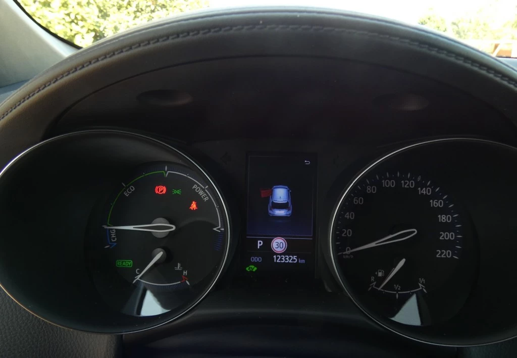 Hoofdafbeelding Toyota C-HR