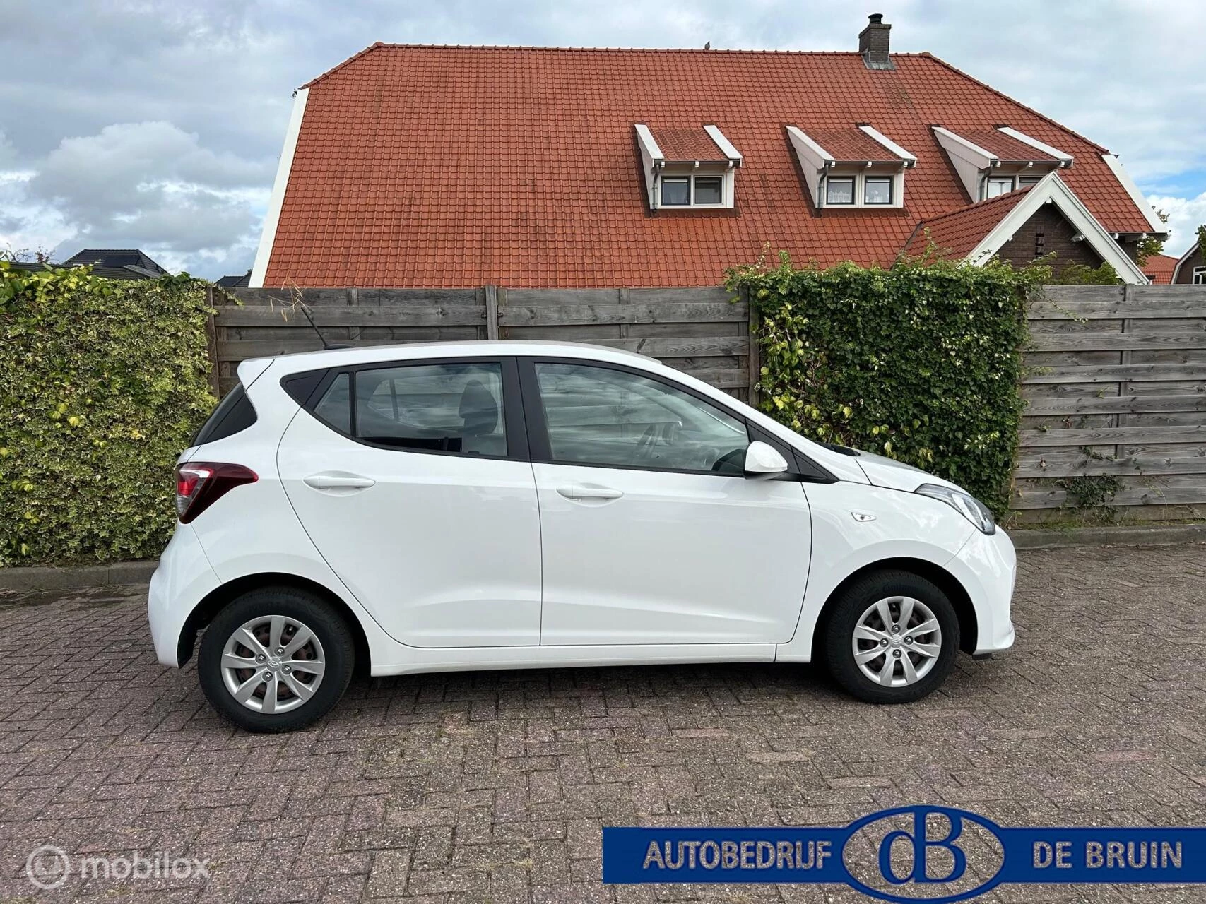 Hoofdafbeelding Hyundai i10