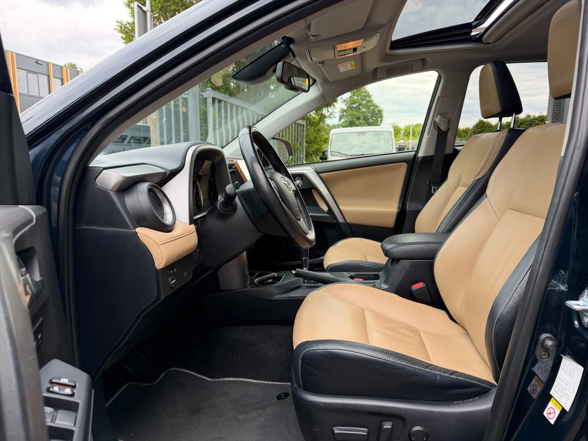 Hoofdafbeelding Toyota RAV4