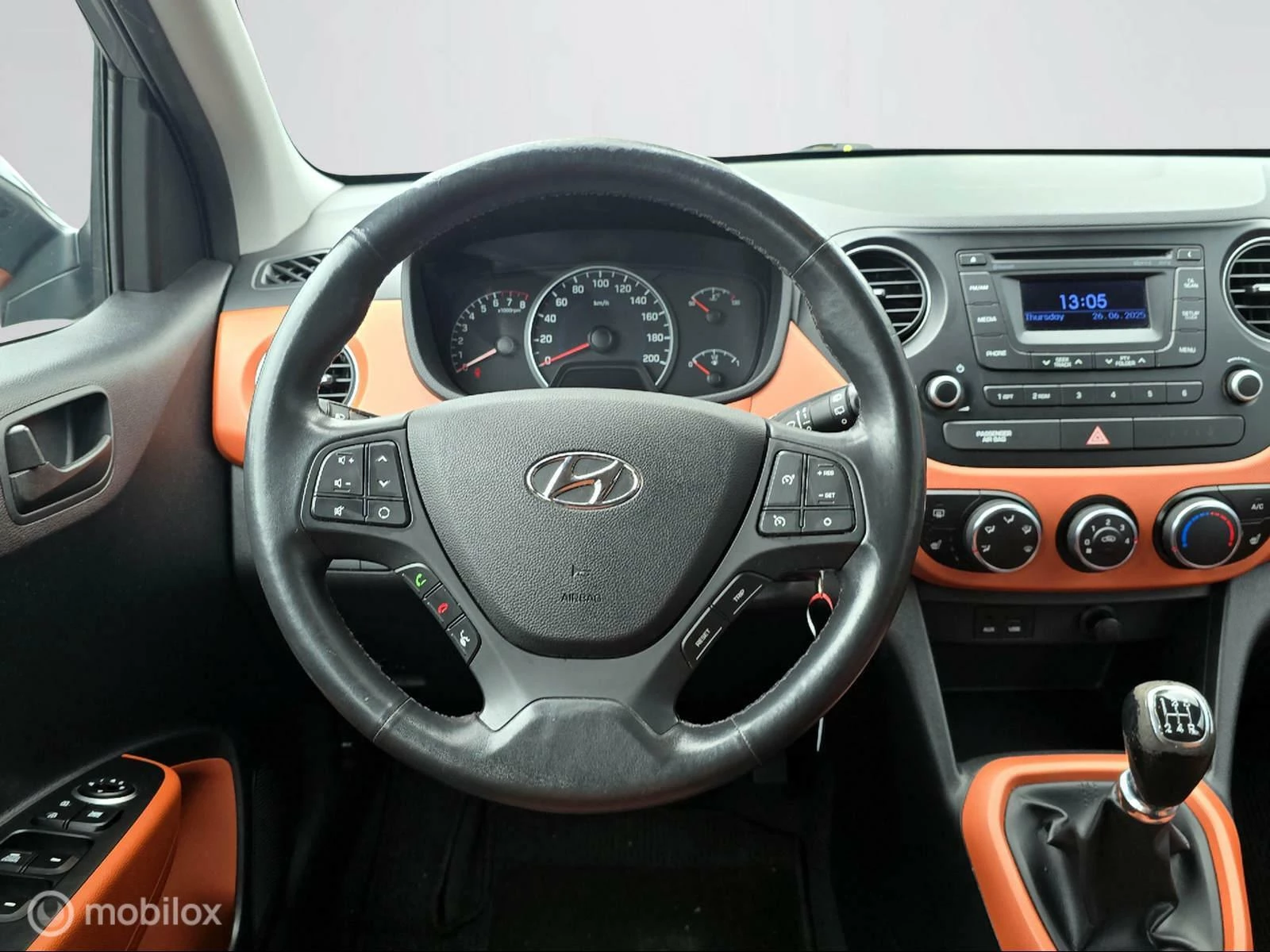 Hoofdafbeelding Hyundai i10