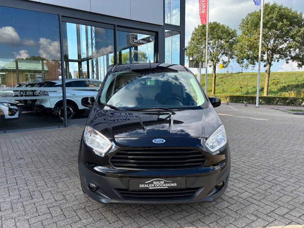 Hoofdafbeelding Ford Transit Courier