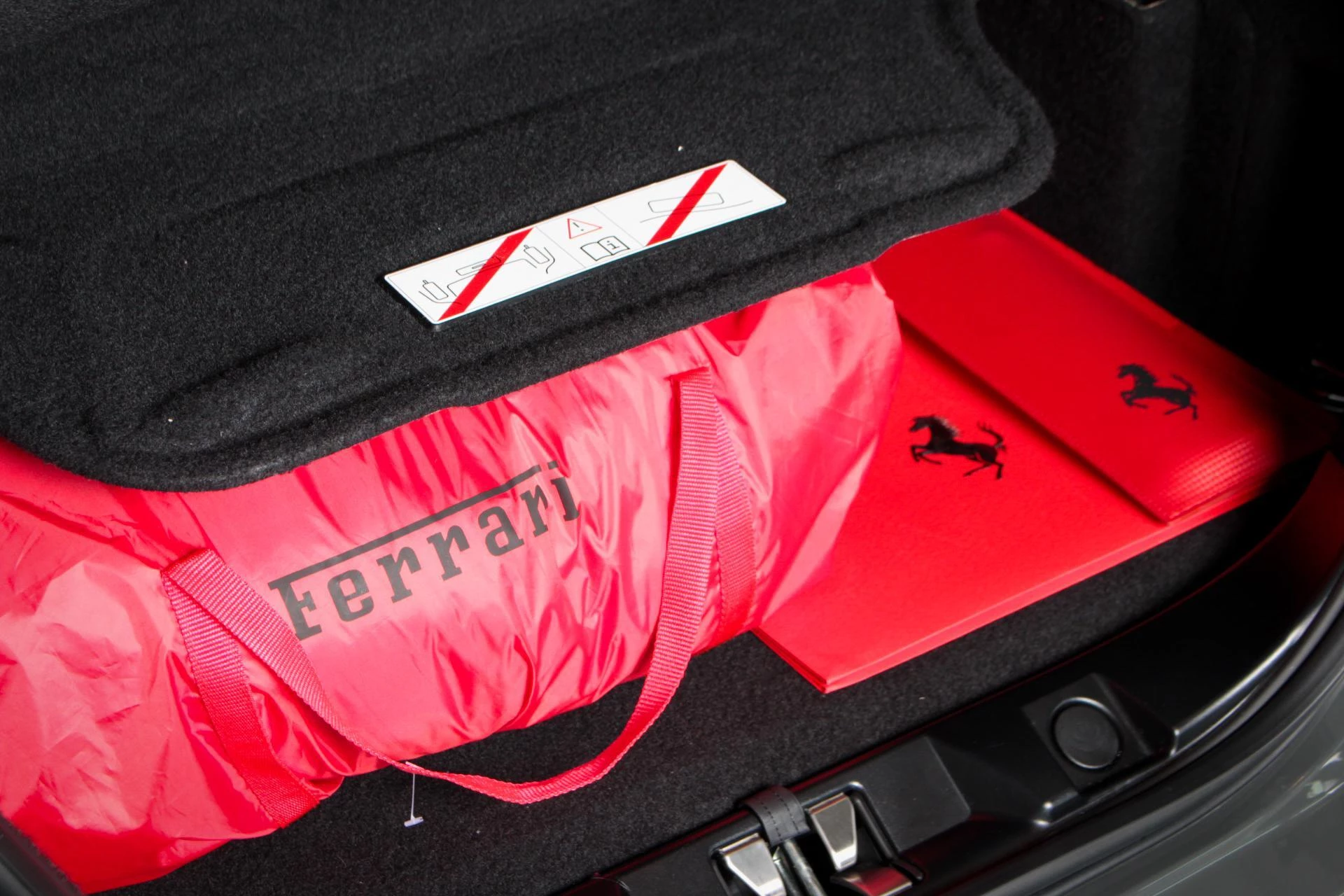 Hoofdafbeelding Ferrari Roma